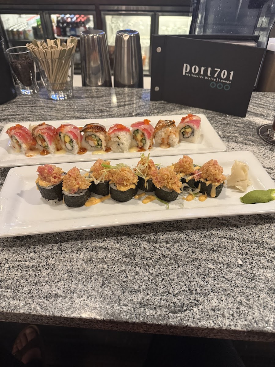 Port701 Marinaside Dining | Raw Bar Photos 2